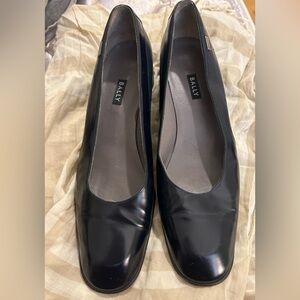 Bally Navy Leather Heeled Pumps, Sz 9.5